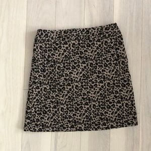 Loft Petites Size 2 Animal Print skirt